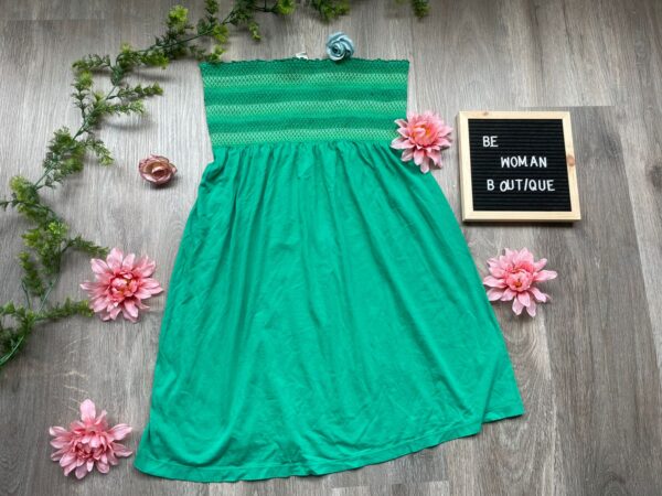 Vestido verde corto